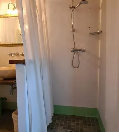Vellaneta